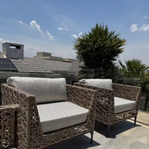 Móveis externos de alto padrão - sofá e poltronas sofisticadas para varanda