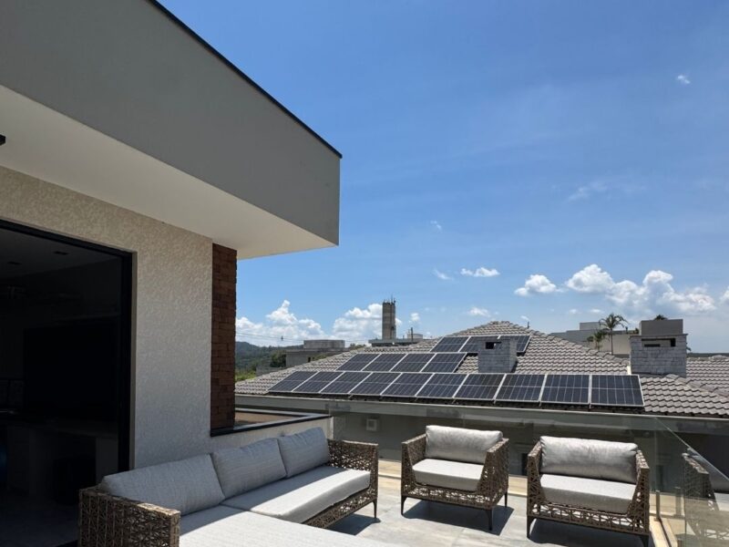 Móveis externos de alto padrão - sofá e poltronas sofisticadas para varanda