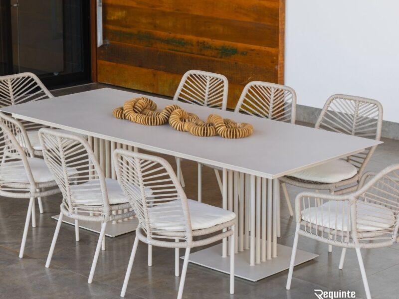 Móveis externos de alto padrão - mesa em alumínio com poltronas em corda náutica