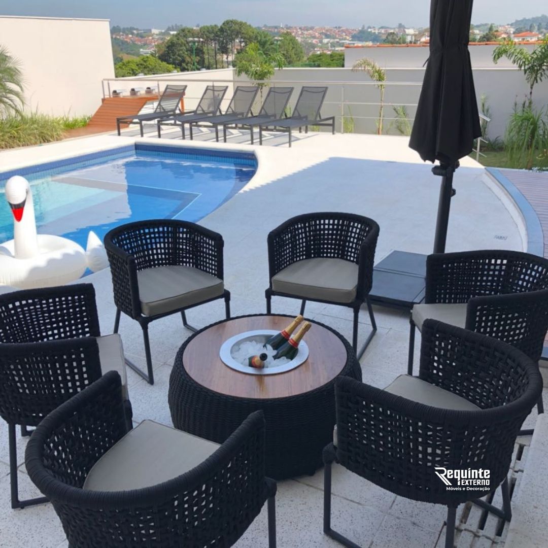 Móveis externos de alto padrão - Poltrona Samonte e Mesa de Centro Vision